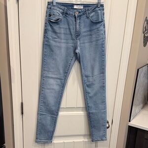 KanCan Women's Light Blue Skinny Jeans